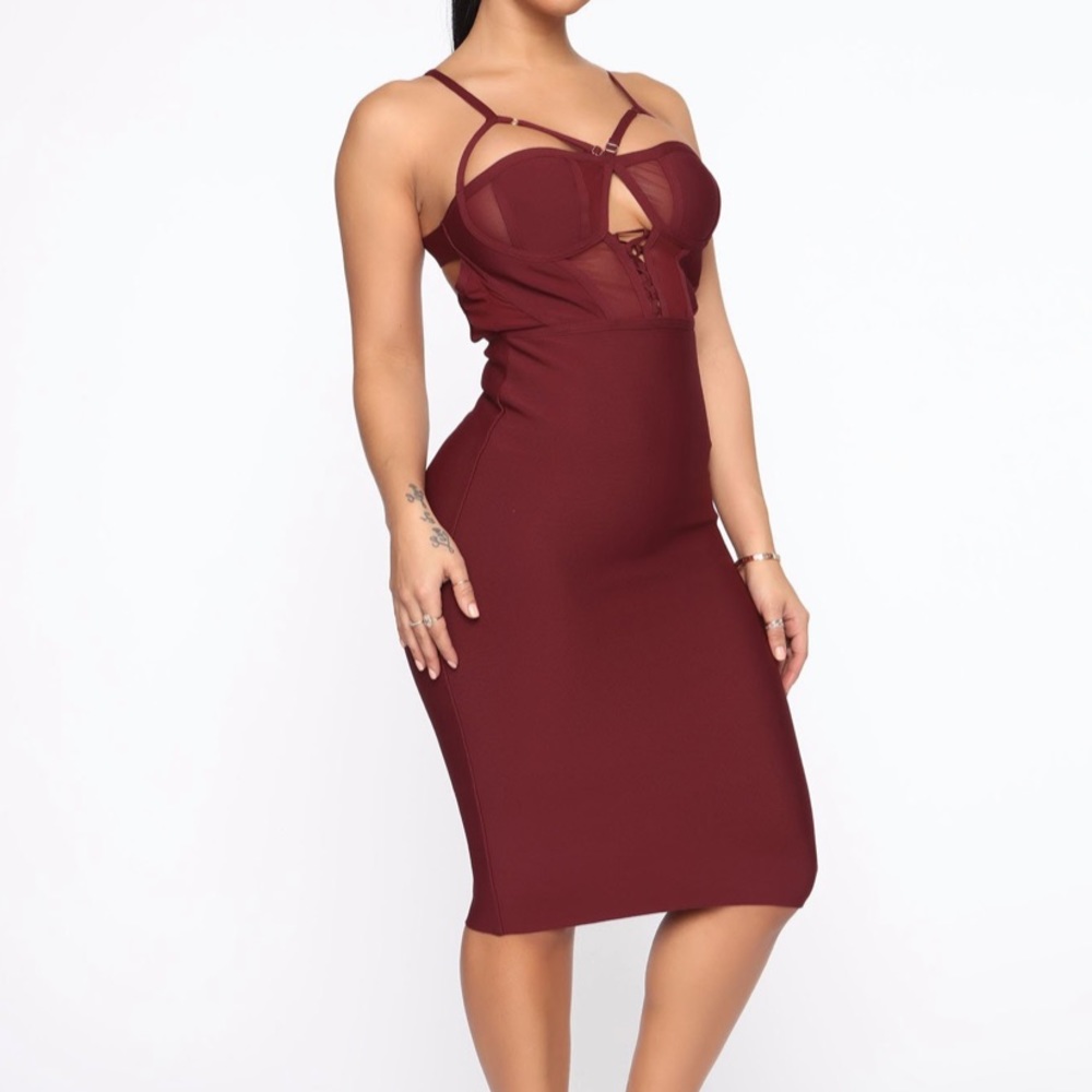 Burgundy bodycon dress